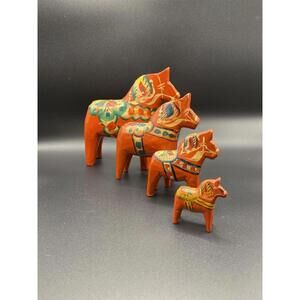Vintage Traditional Swedish Dala Horses Wooden Figurines